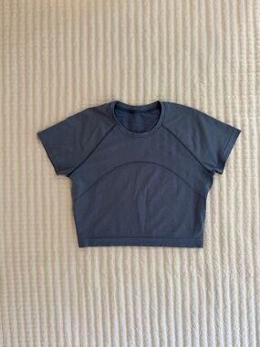 lululemon athletica Swiftly-Tech Cropped Short Sleeve Top in Slate Blue